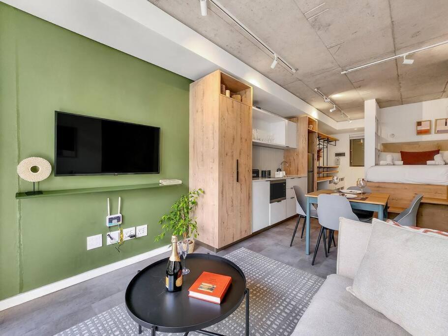Private Unit, Seapoint. Appartement