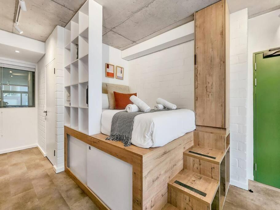 Private Unit, Seapoint. Kaapstad